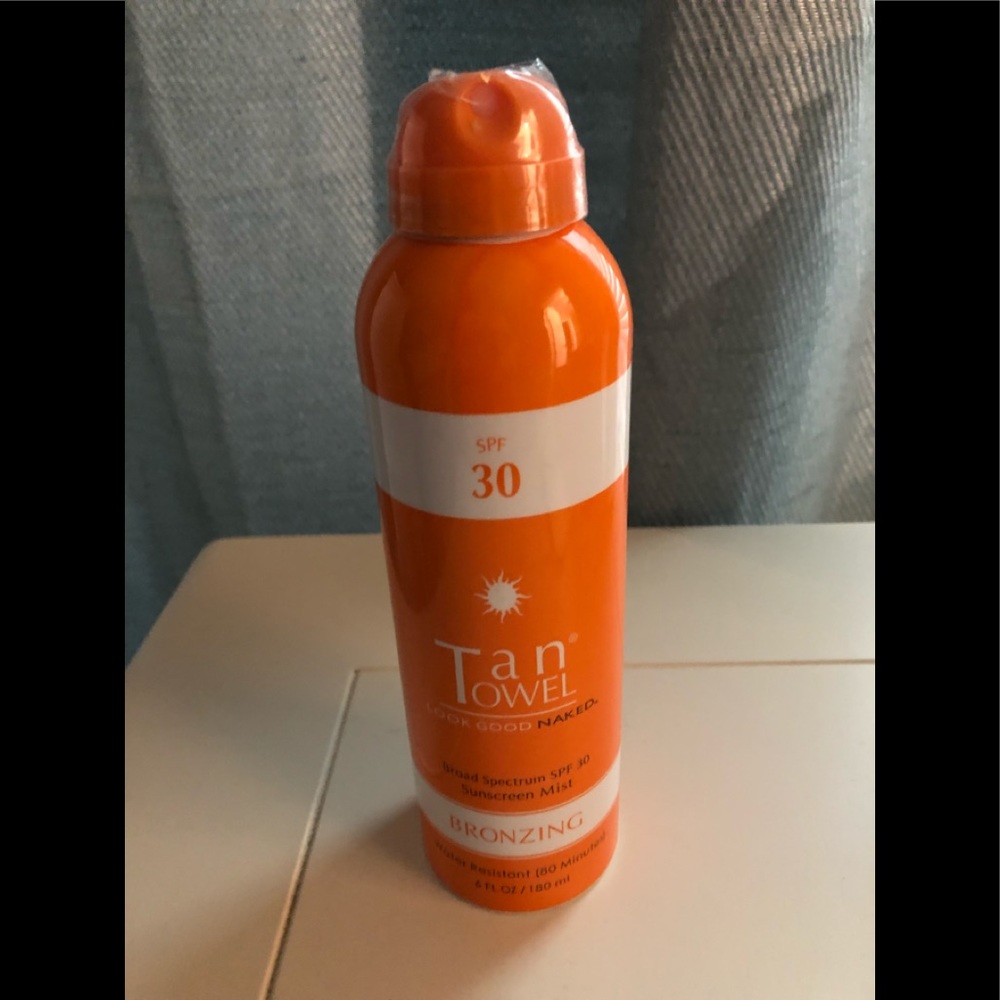 Tan towel 30 SPF Sunscreen Mist bronzing unused